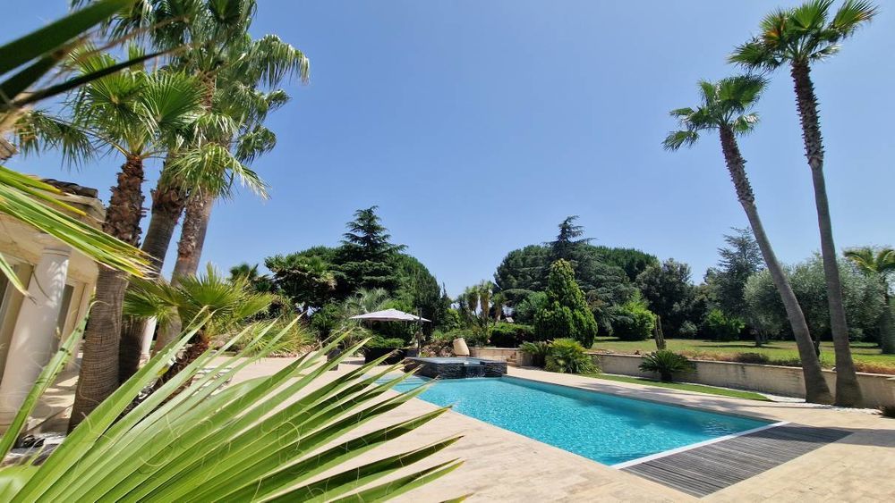 � vendre  Villa P�zenas (34120)