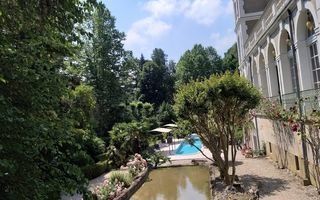  Propri�t�/ch�teau � vendre 1086 m�