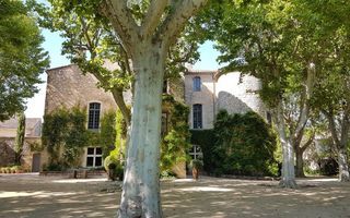  Propri�t�/ch�teau � vendre 450 m�