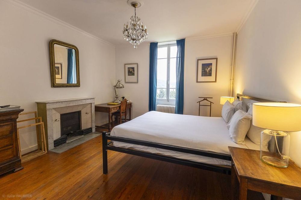 � vendre  Propri�t�/ch�teau Avignon (84000)