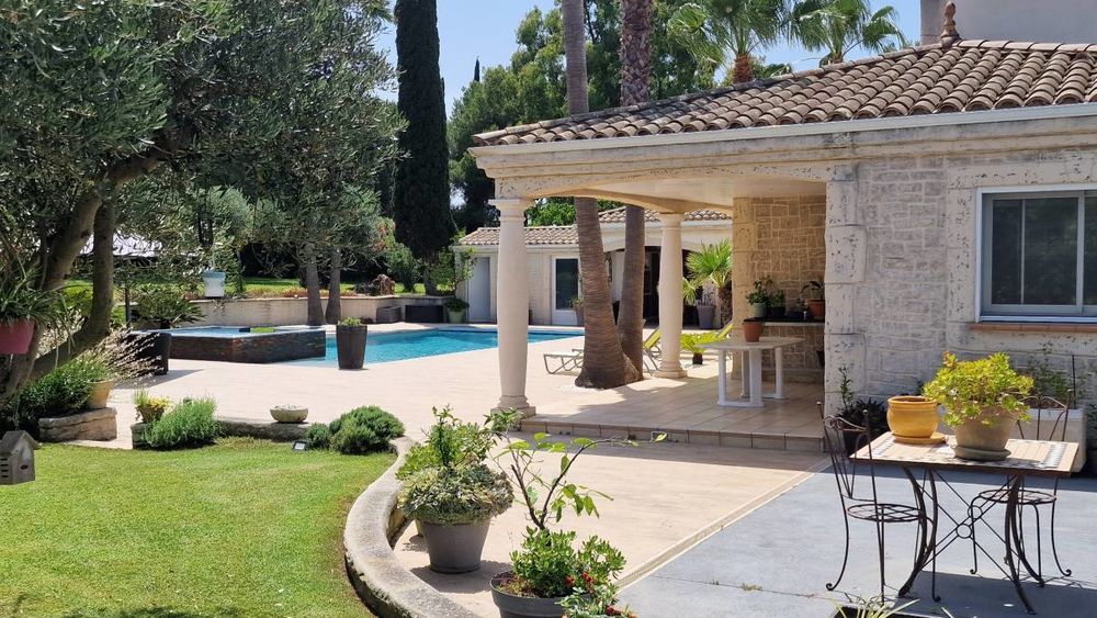 � vendre  Villa P�zenas (34120)