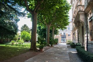  Propri�t�/ch�teau � vendre 1450 m�