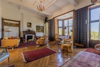  Propri�t�/ch�teau � vendre 573 m�