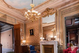  Propri�t�/ch�teau � vendre 1450 m�