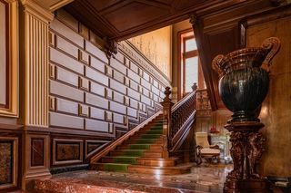  Propri�t�/ch�teau � vendre 1450 m�