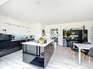  Propri�t�/ch�teau � vendre 10 pi�ces 331 m�