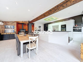  Maison � vendre 9 pi�ces 305 m�