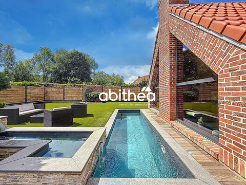   Propri�t� d'exception nich�e dans un cadre intimiste Maison - 9 pi�ce(s) - 388 m�