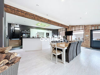  Maison � vendre 9 pi�ces 305 m�