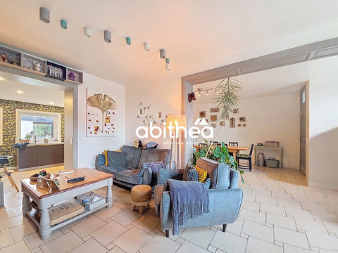   MAISON DE VILLE - PARFAITEMENT ENTRETENUE Maison - 5 pi�ce(s) - 115 m�