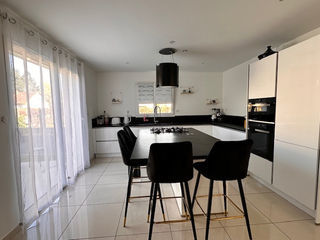  Maison � vendre 6 pi�ces 220 m�