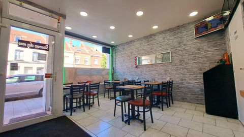 IMMEUBLE DE RAPPORT AVEC RDC COMMERCIAL SUR LA BASSEE 137000 59480 La bassee