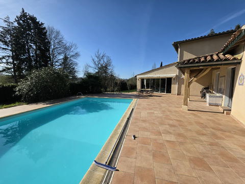   Maison semi plain-pied Maison - 6 pi�ce(s) - 204 m�