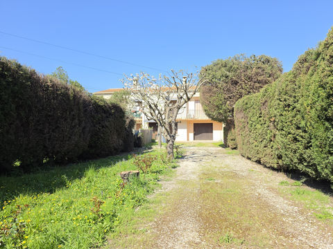   T3 AVEC GRAND GARAGE ET JARDIN Appartement - 3 pi�ce(s) - 60 m�