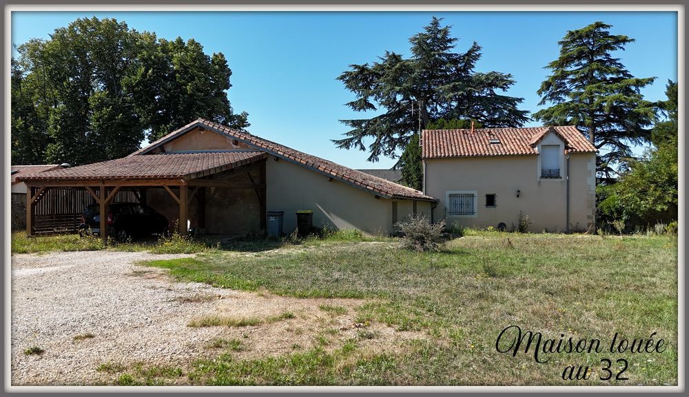 � vendre  Propri�t�/ch�teau Biard (86580)