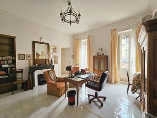  Appartement � vendre 5 pi�ces 192 m�