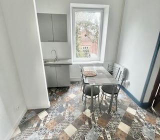  Immeuble � vendre 10 pi�ces 170 m�