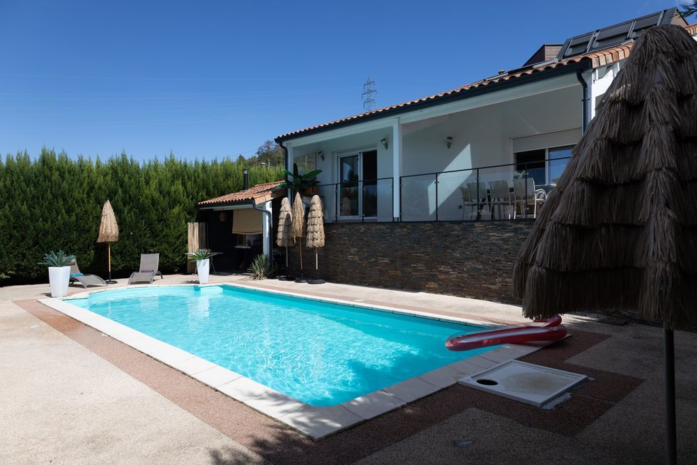 � vendre  Maison Mirefleurs (63730)