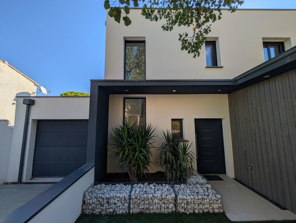 � vendre  Maison P�zenas (34120)