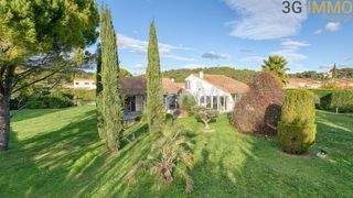  Maison � vendre 8 pi�ces 209 m�