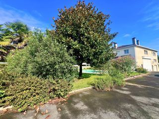  Maison � vendre 9 pi�ces 280 m�