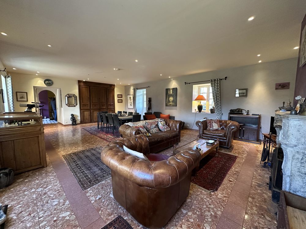 � vendre  Propri�t�/ch�teau Nevers (58000)