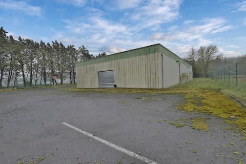 Vente murs pro  &agrave; La chartre-sur-le-loir 249320 72340 La chartre-sur-le-loir