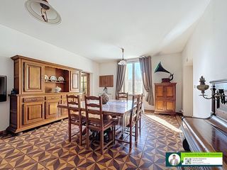  Maison � vendre 8 pi�ces 234 m�