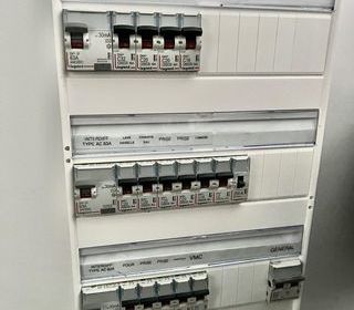  Immeuble � vendre 12 pi�ces 240 m�