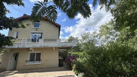   Maison Maison - 103 m�