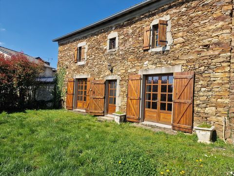   Maison en pierre 6 pi�ces Maison - 6 pi�ce(s) - 188 m�