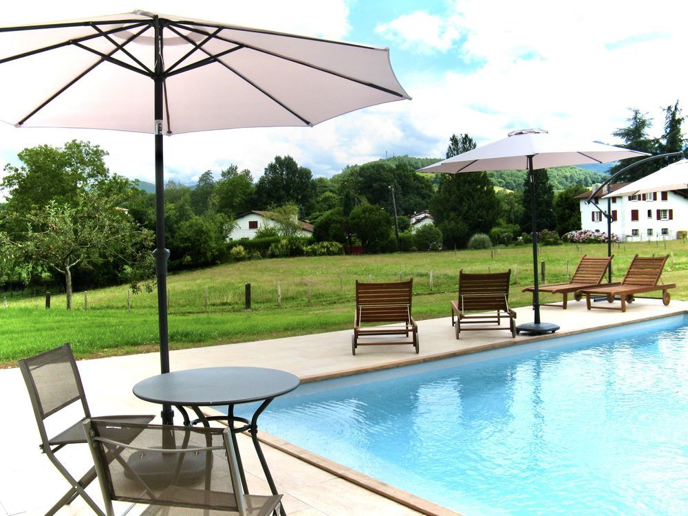 � vendre  Maison Saint-Jean-Pied-de-Port (64220)