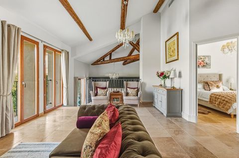   Maison 7 pi�ces Maison - 7 pi�ce(s) - 200 m�