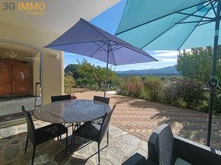  Maison � vendre 8 pi�ces 247 m�