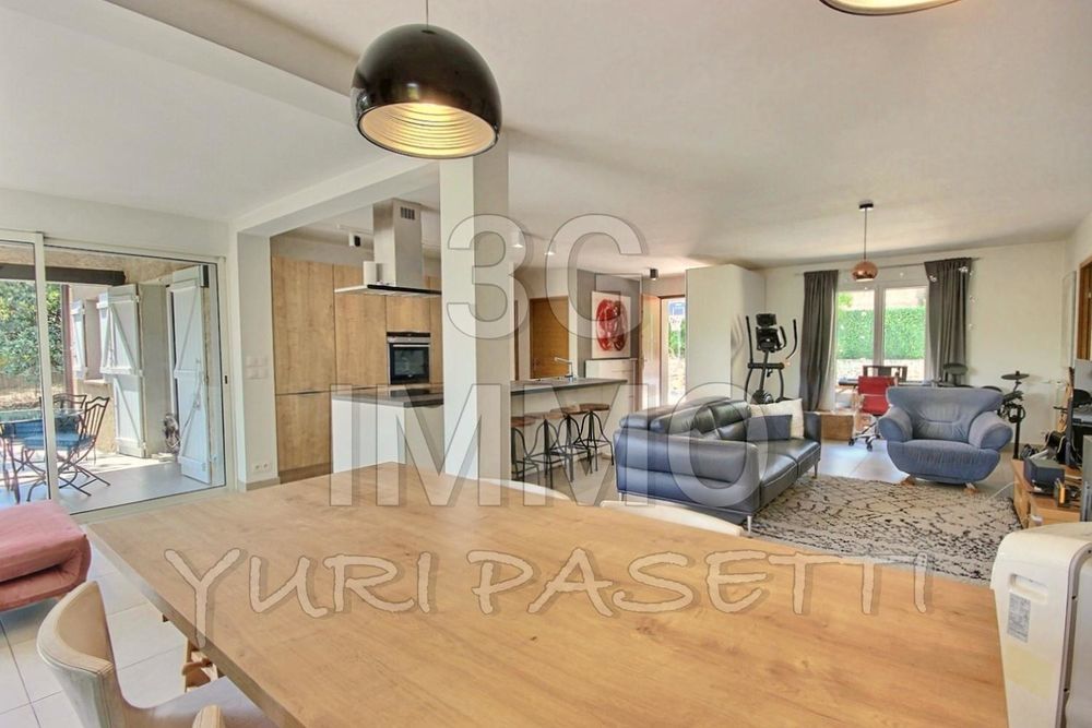� vendre  Maison Grasse (06130)