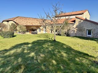  Maison � vendre 8 pi�ces 220 m�