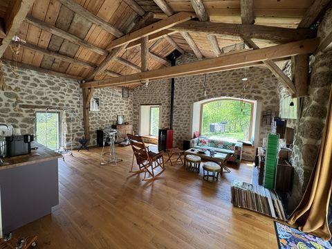   Corps de ferme 7 pi�ces Maison - 7 pi�ce(s) - 250 m�