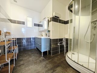  Maison � vendre 10 pi�ces 218 m�