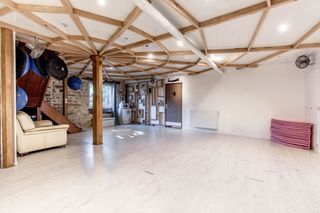  Immeuble � vendre 10 pi�ces 140 m�