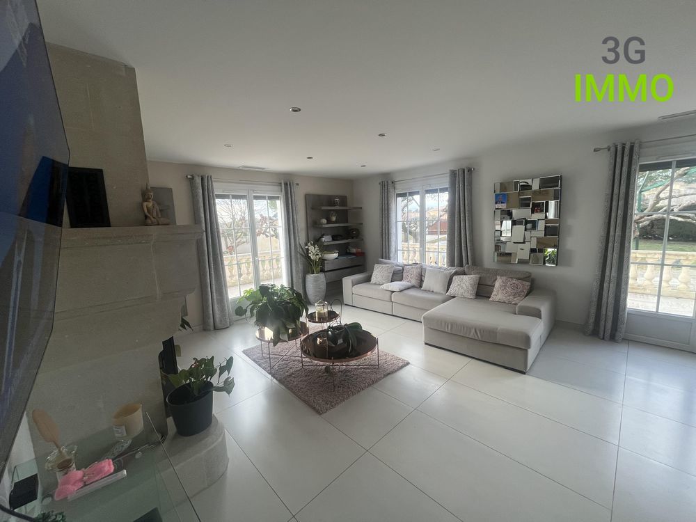 � vendre  Maison P�zenas (34120)