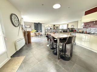  Maison � vendre 5 pi�ces 150 m�