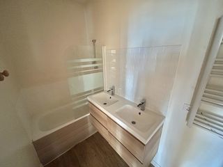  Appartement � vendre 4 pi�ces 99 m�