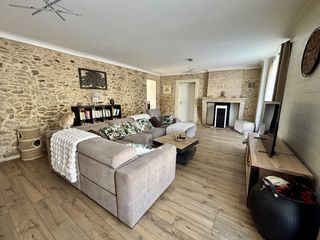  Maison � vendre 8 pi�ces 220 m�