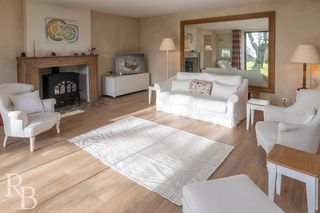  Maison � vendre 8 pi�ces 258 m�