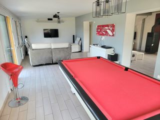  Maison � vendre 8 pi�ces 196 m�