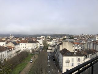  Appartement � vendre 6 pi�ces 143 m� P�rigueux