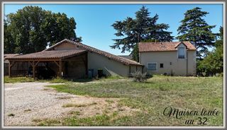  Propri�t�/ch�teau � vendre 670 m�