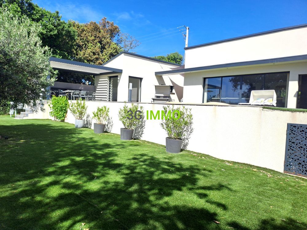� vendre  Maison Uz�s (30700)