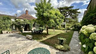  Maison � vendre 15 + pi�ces 352 m�