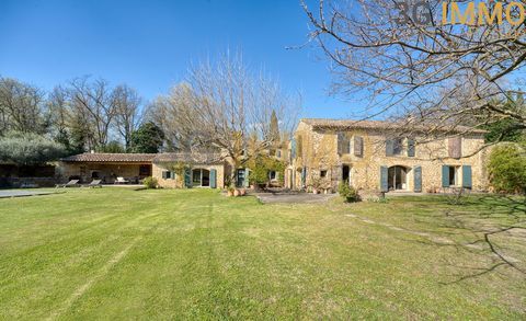   Mas 9 pi�ces Maison - 9 pi�ce(s) - 237 m�